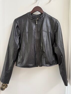 torrid Black Faux Leather Zip-Front Moto Jacket with Snap Collar Plus Size 14/16
